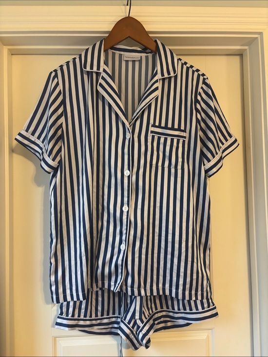 Serenedelicacy Other - Serenedelicacy Blue & White Striped Short Pajama Set